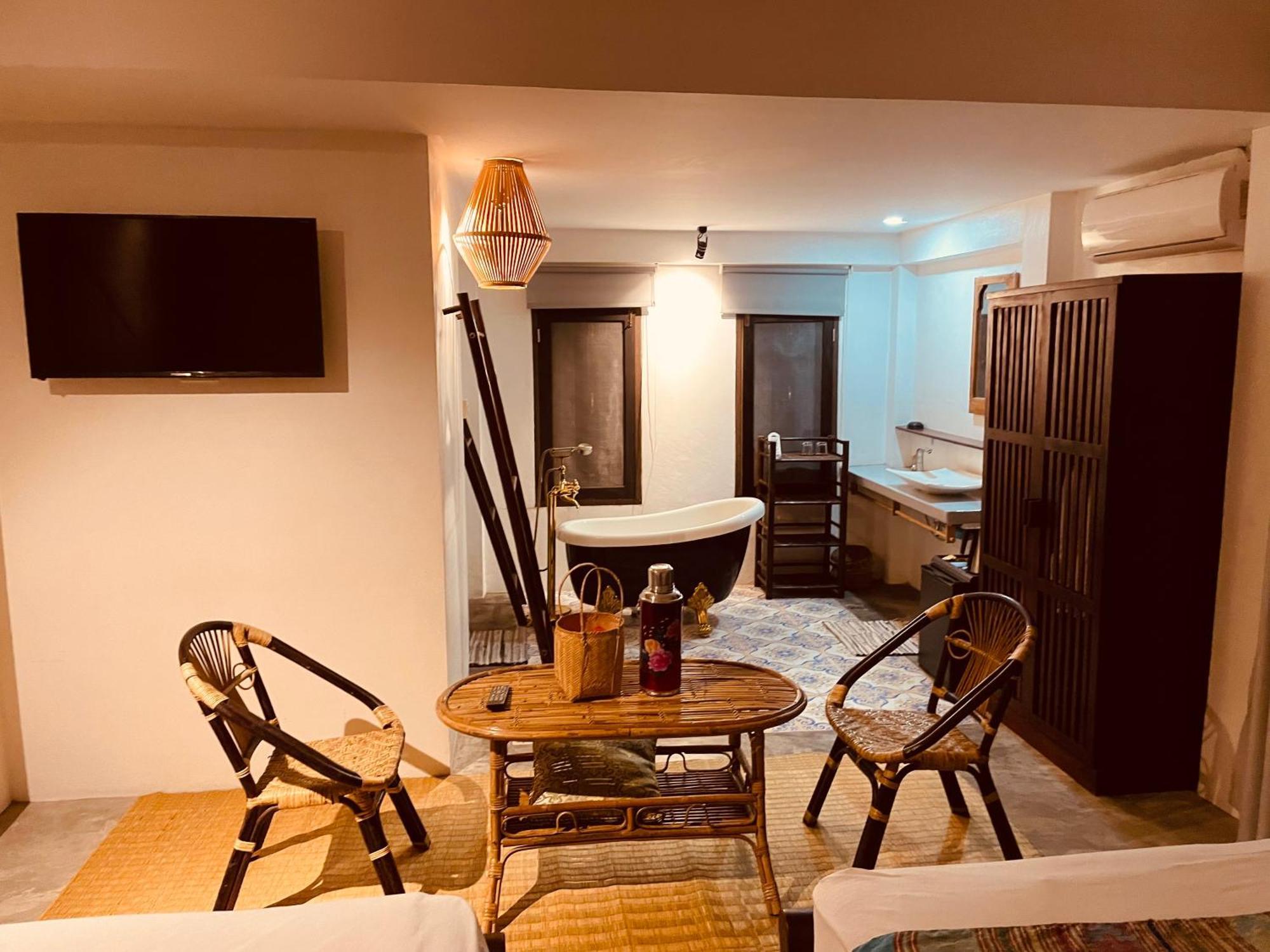 Moonlight Champa Riverview Luang Prabang Bilik gambar